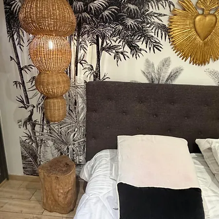 Hébergement de vacances Domaine Colonna-santini Avec Piscine&spa, Vue Et Montagnes Porri