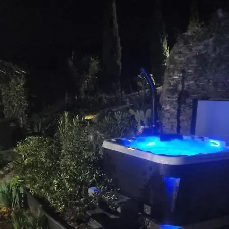 Semesterbostad Domaine Colonna-Santini Gite Avec Piscine & Spa, Vue Mer Et Montagnes