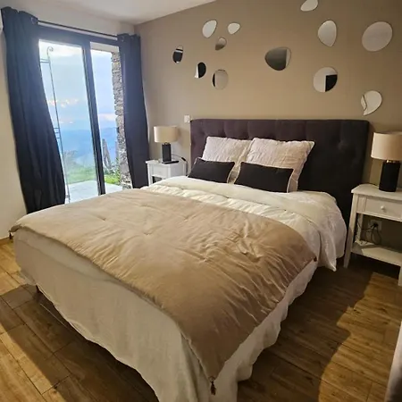 Domaine Colonna-Santini Gite Avec Piscine & Spa, Vue Mer Et Montagnes *