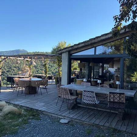Hébergement de vacances Domaine Colonna-santini Avec Piscine&spa, Vue Et Montagnes Porri