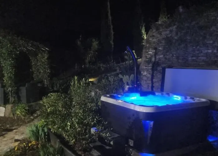 Holiday home Domaine Colonna-santini Avec Piscine & Spa, Vue Et Montagnes