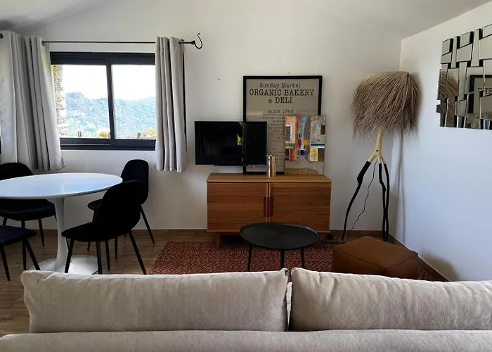 Holiday home Domaine Colonna-santini Avec Piscine & Spa, Vue Et Montagnes